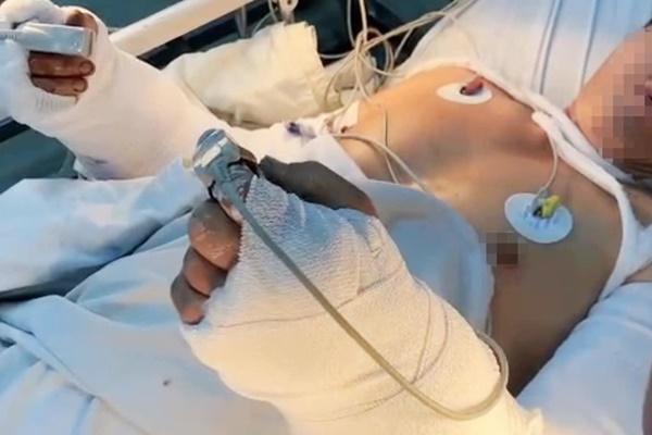 Xôn xao vụ dội nước giữa bà bán cá và BQL chợ gây bão MXH-5