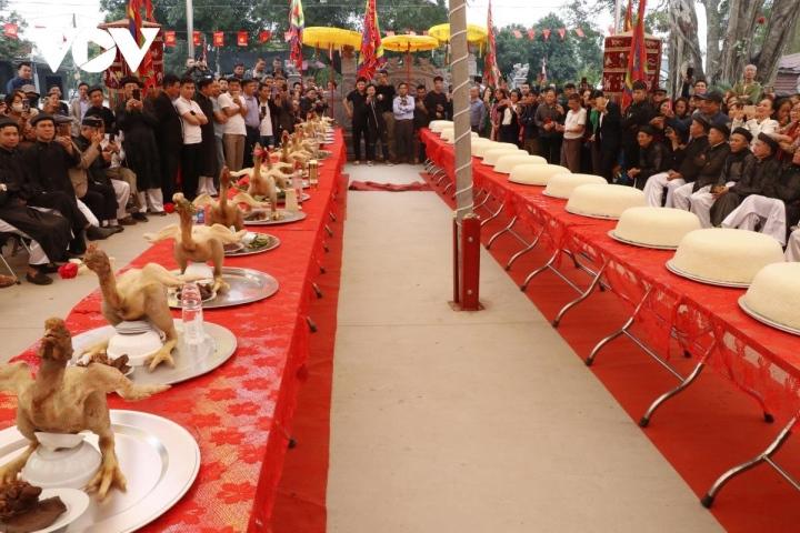 Độc đáo phong tục lễ xôi - gà nhập đình cho đàn ông ở Bắc Ninh-1