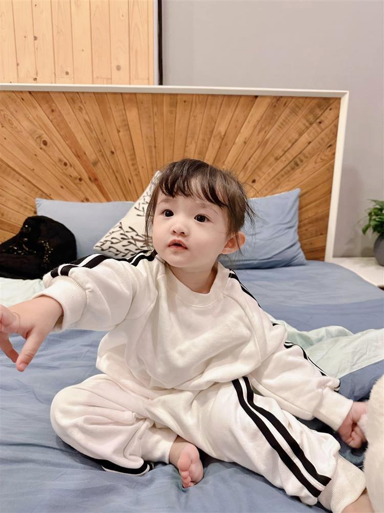 Ái nữ Hồ Ngọc Hà bên ái nữ Đông Nhi, cặp visual cưng xỉu-8