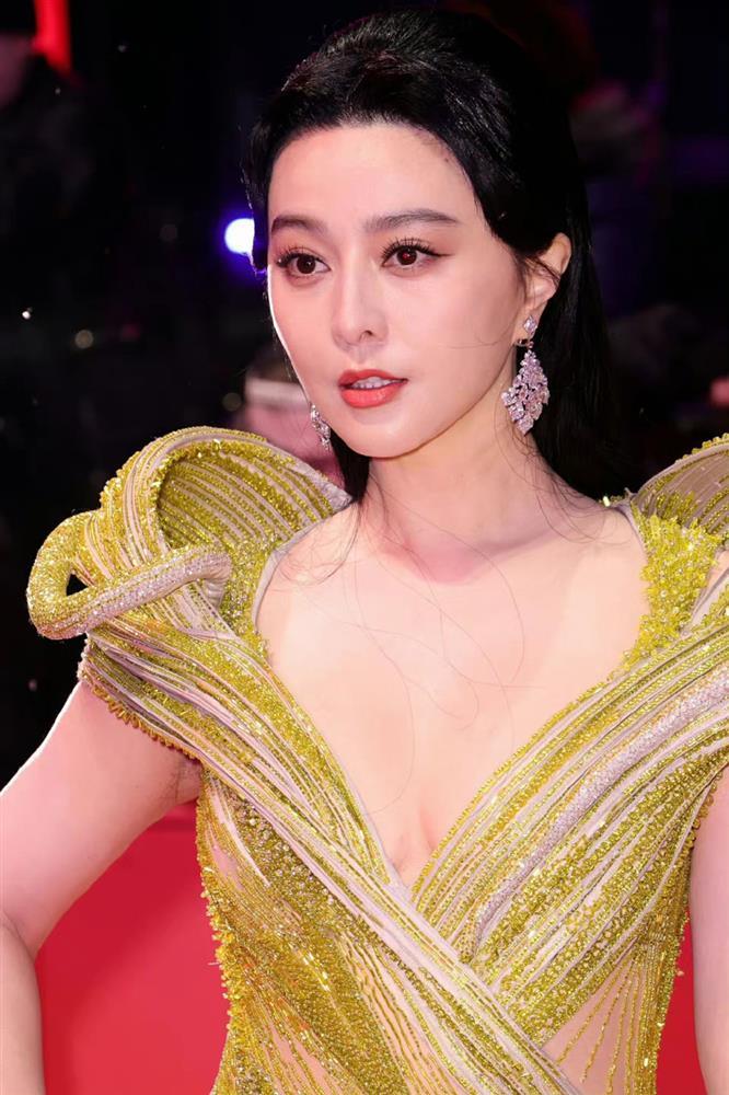 Phạm Băng Băng tái xuất như nữ thần, ảnh cam thường ra sao?-7