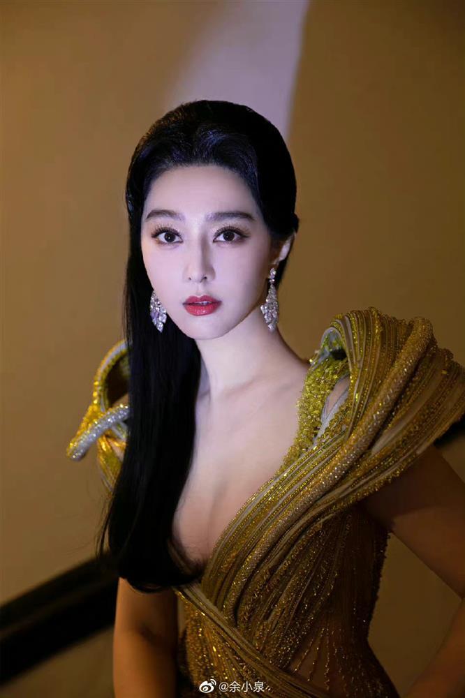 Phạm Băng Băng tái xuất như nữ thần, ảnh cam thường ra sao?-2
