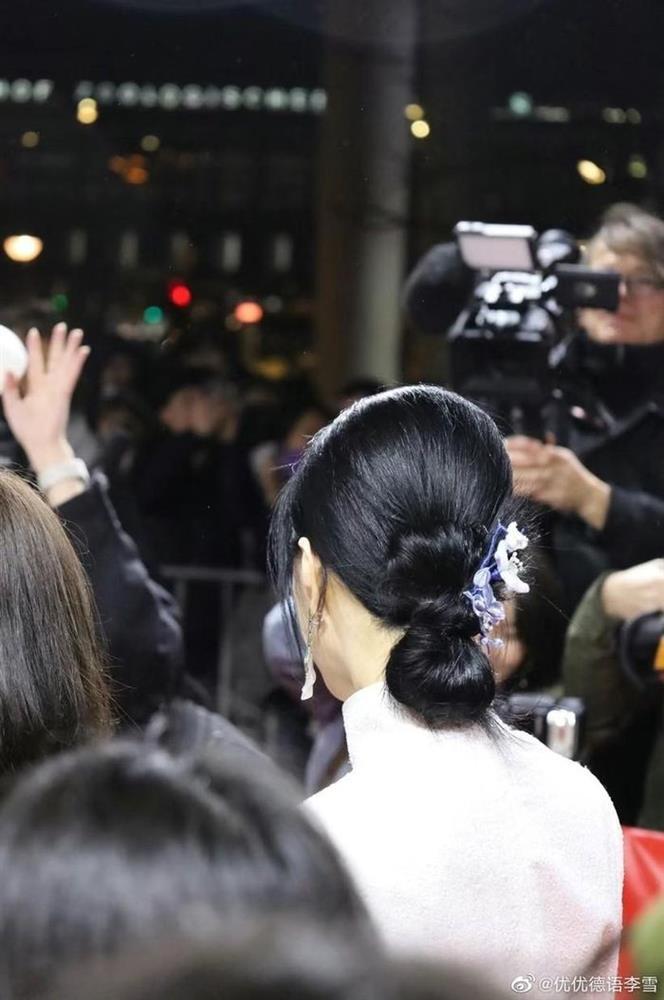 Phạm Băng Băng tái xuất như nữ thần, ảnh cam thường ra sao?-10