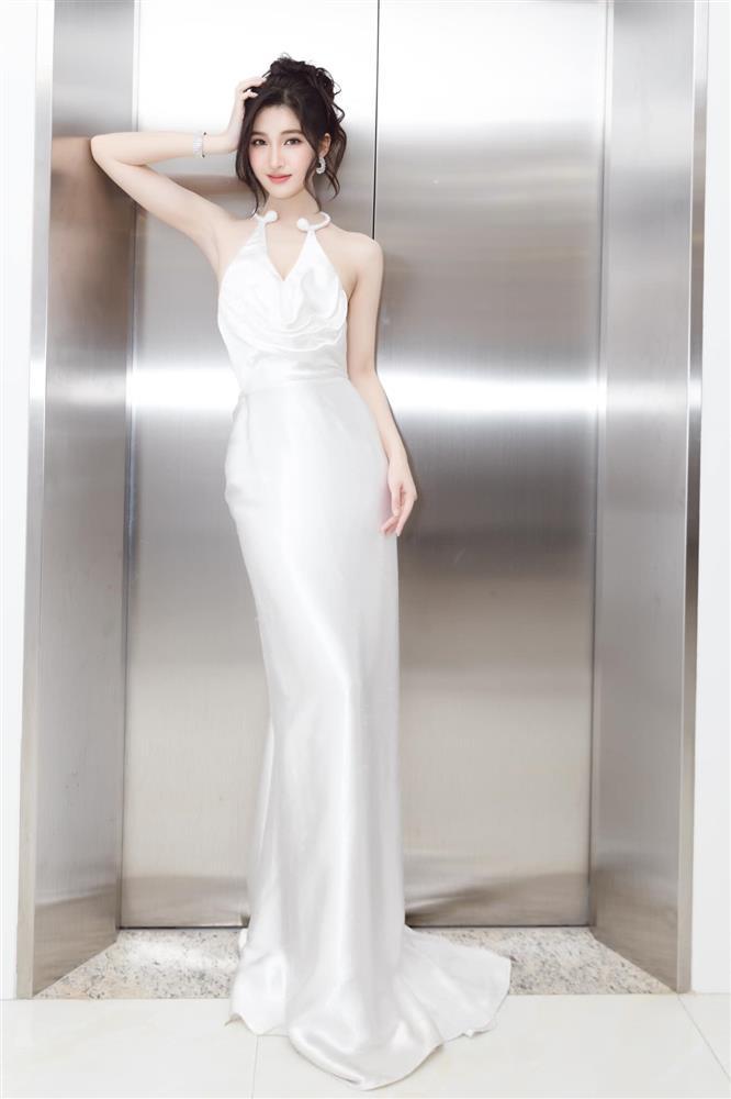 Phương Nhi đụng hàng Thùy Tiên: Thần tiên tỷ tỷ có thắng thế?-8