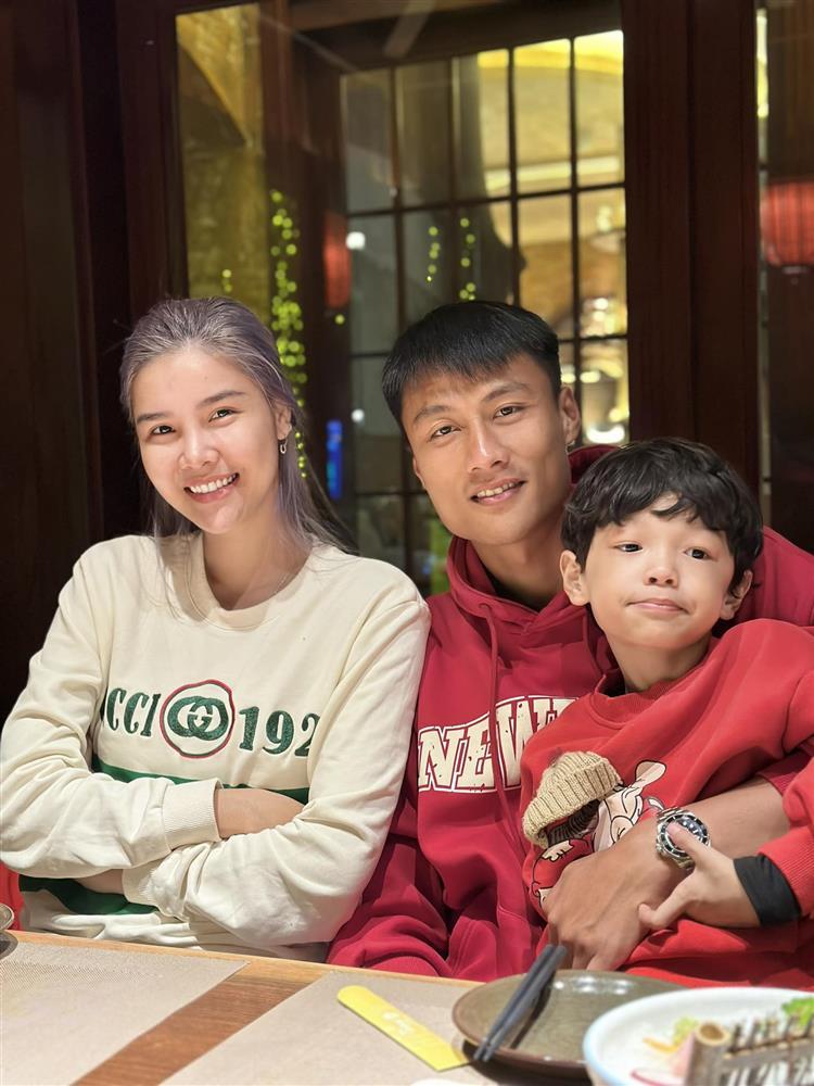 Cậu út nhà Kỳ Hân được gọi là Mạc Hồng Quân thu nhỏ-10