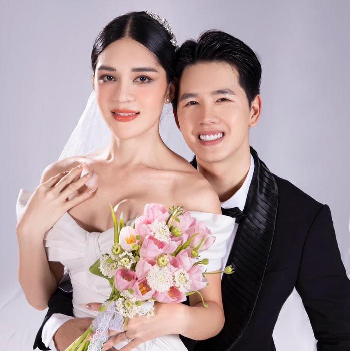 Mỹ nhân bị ghét nhất Hoa Hậu Chuyển giới lộ ảnh và phát ngôn phản cảm-3