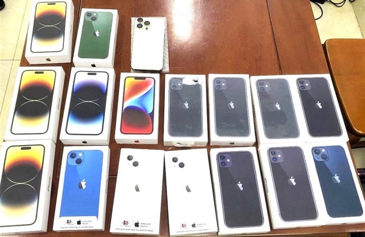 Clip: Phá két sắt cửa hàng FPT trộm 1,2 tỷ qua Campuchia đánh bạc-1