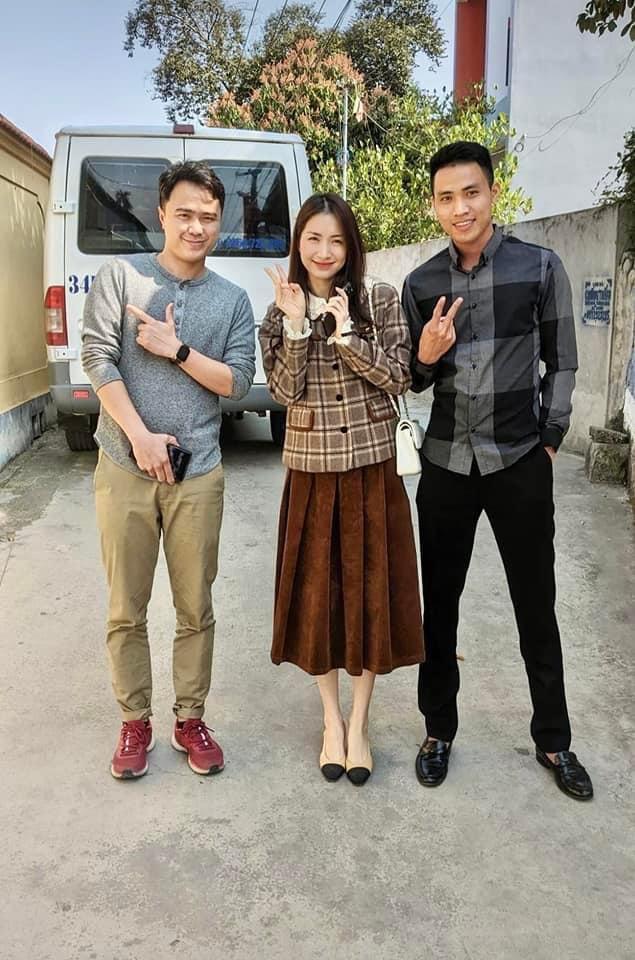 Hòa Minzy nhận điểm 10 vì ăn mặc tinh tế khi đi đám cưới-3