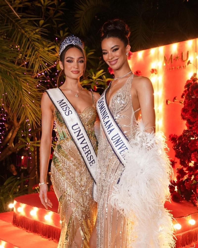 Á hậu 2 từng không thể đi học, nói gì về tân Miss Universe?-1