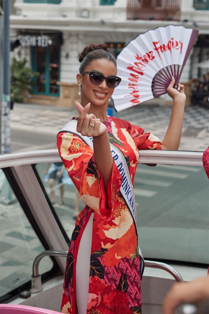 Á hậu 2 từng không thể đi học, nói gì về tân Miss Universe?-4