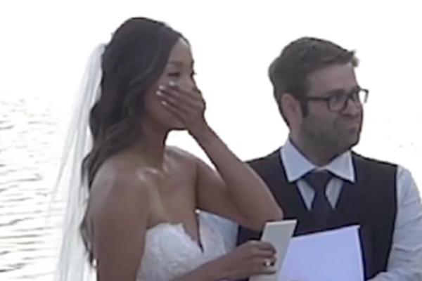 Cô dâu, chú rể gây bão mạng khi tặng nhiều xe máy cho khách dự tiệc-2