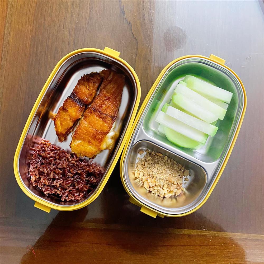 Loạt hộp cơm gạo lứt mang đi làm, tầm này chẳng mê la cà quán xá-7