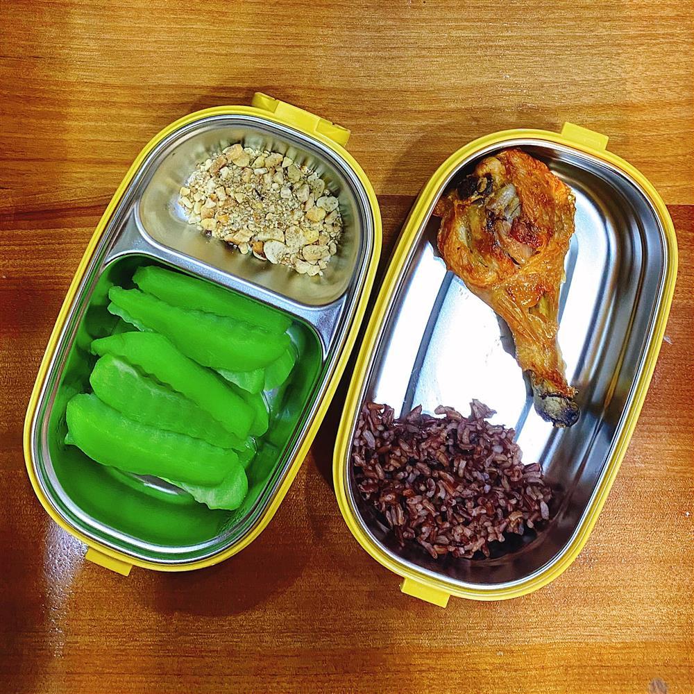 Loạt hộp cơm gạo lứt mang đi làm, tầm này chẳng mê la cà quán xá-11