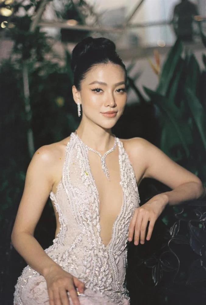 Hoa hậu Phương Khánh vật lộn với bệnh rối loạn ăn uống-2