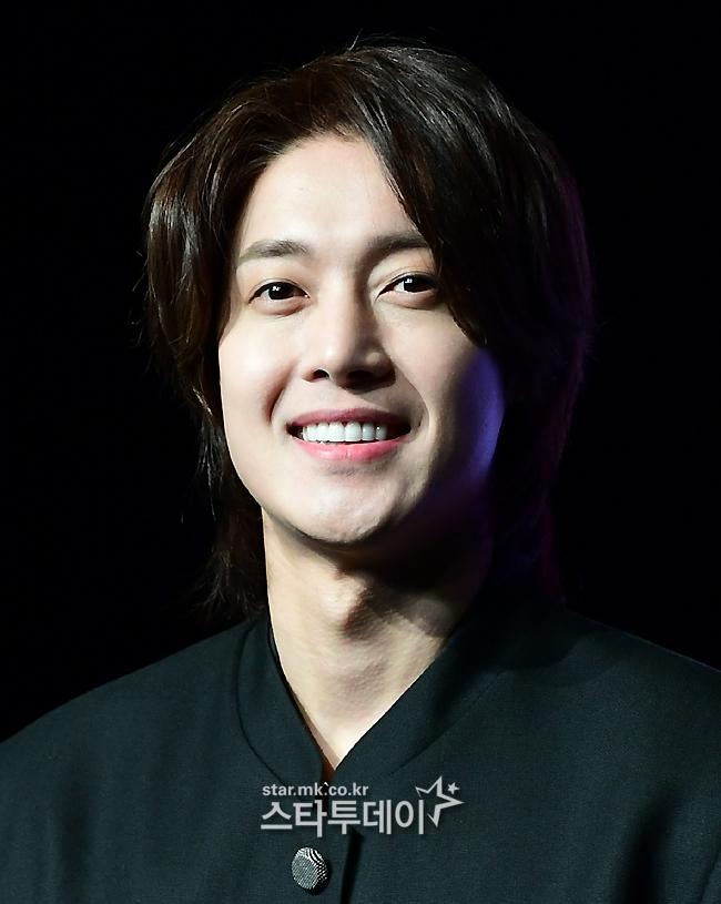 Kim Hyun Joong tổ chức fan meeting đầu tiên sau 12 năm gặp scandal-1