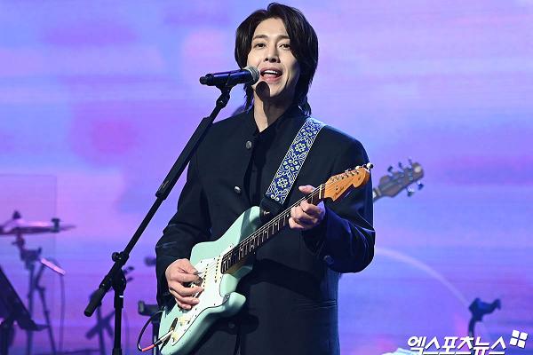 Ngôi sao sa cơ, bỏ phố về quê trồng bắp-4