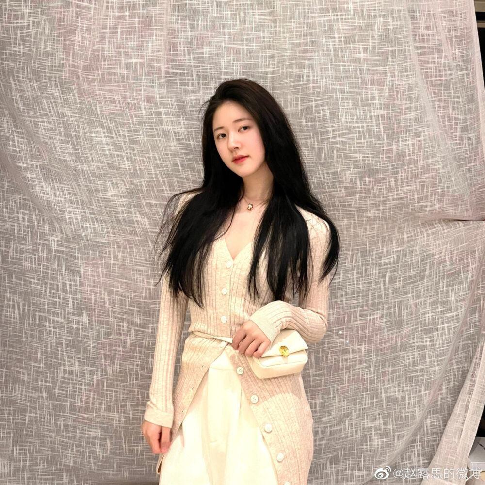 Triệu Lộ Tư liên tục gặp vận xui: Bị chê mù chữ, dính tin đồn chửi thề-4