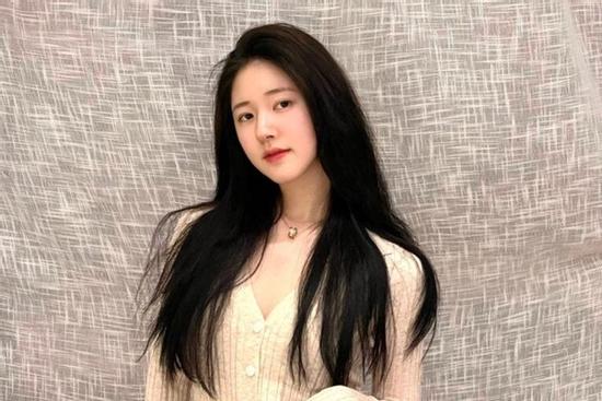 Triệu Lộ Tư liên tục gặp vận xui: Bị chê 'mù chữ', dính tin đồn chửi thề