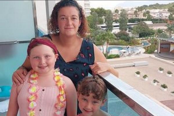 Ăn mất miếng khoai tây chiên hình trái tim, xong mới biết nó có giá 3 tỷ-3