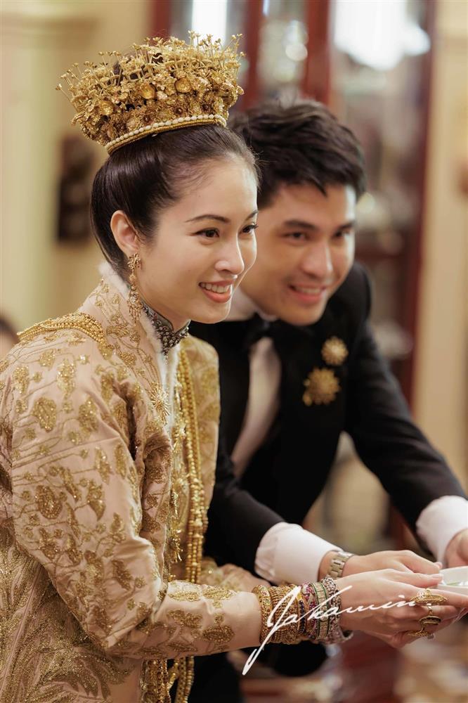 Hoa hậu chuyển giới đẹp nhất Thái Lan khóc trong ngày cưới-5
