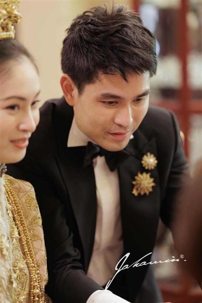 Hoa hậu chuyển giới đẹp nhất Thái Lan khóc trong ngày cưới-8