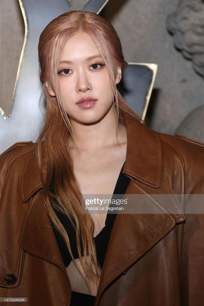 Rosé BLACKPINK: Khí chất ngút ngàn, ngồi cạnh Dua Lipa cute ngang-3
