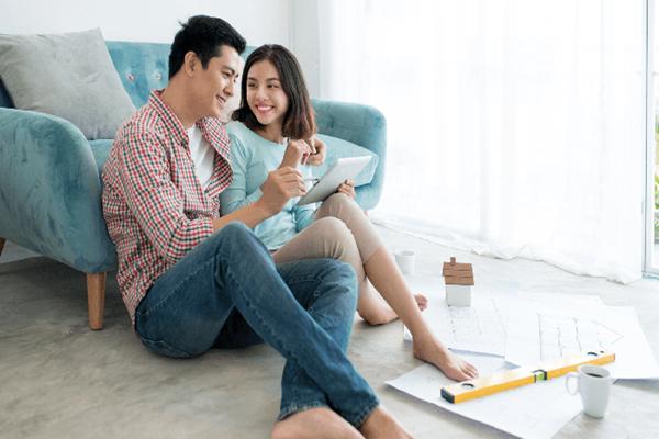 Con gái 37 tuổi đi chơi với bạn trai vẫn bị bố mẹ hộ tống, netizen phản ứng ra sao?-3