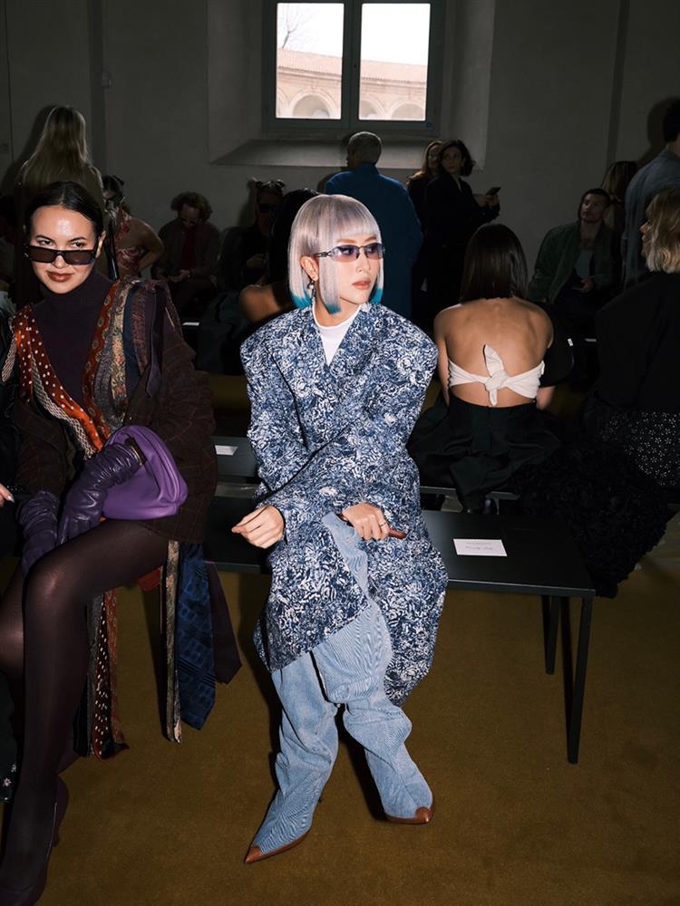 Quỳnh Anh Shyn lập kỷ lục tại Milan Fashion Week-2