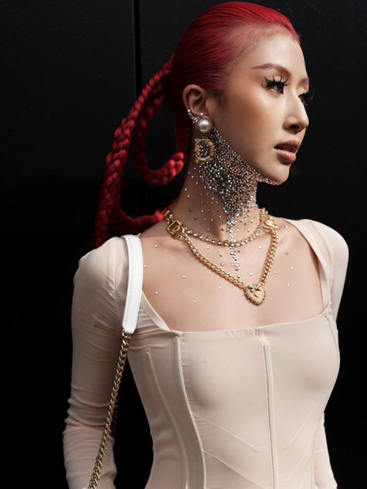 Quỳnh Anh Shyn lập kỷ lục tại Milan Fashion Week-5