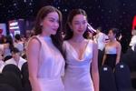 Hành động tinh tế của Hoa hậu Thùy Tiên bên MONO gây sốt-10