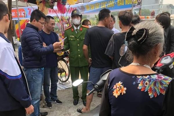 Một người bị đâm chết tại lễ hội truyền thống ở Hà Nội-1