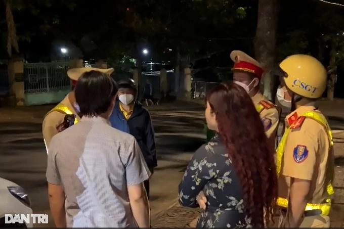 Nhiều cán bộ né tránh kiểm tra nồng độ cồn-2