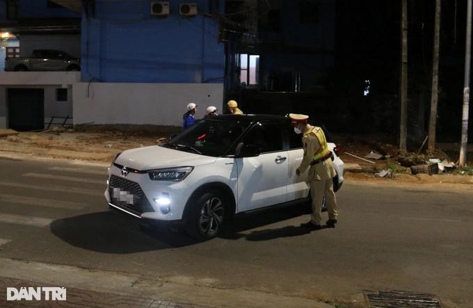 Nhiều cán bộ né tránh kiểm tra nồng độ cồn-3