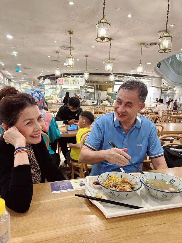 Bố mẹ Minh Nhựa hơn 40 năm chung sống hạnh phúc-1