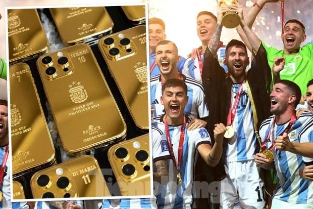 Messi chi 5 tỷ để mua iPhone mạ vàng tặng ĐT Argentina-1