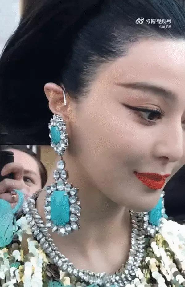 Phạm Băng Băng qua ảnh cam thường tại Paris Fashion Week-6