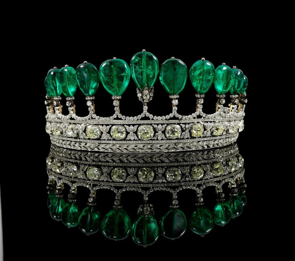 Trang sức đắt nhất thế giới đang nằm trong tay hoàng gia-6