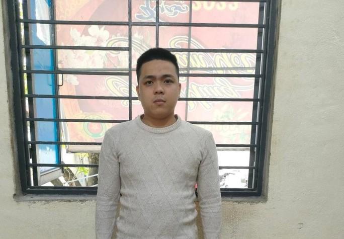 Say xỉn, thực khách phóng dao vào nhân viên quán nhậu-1