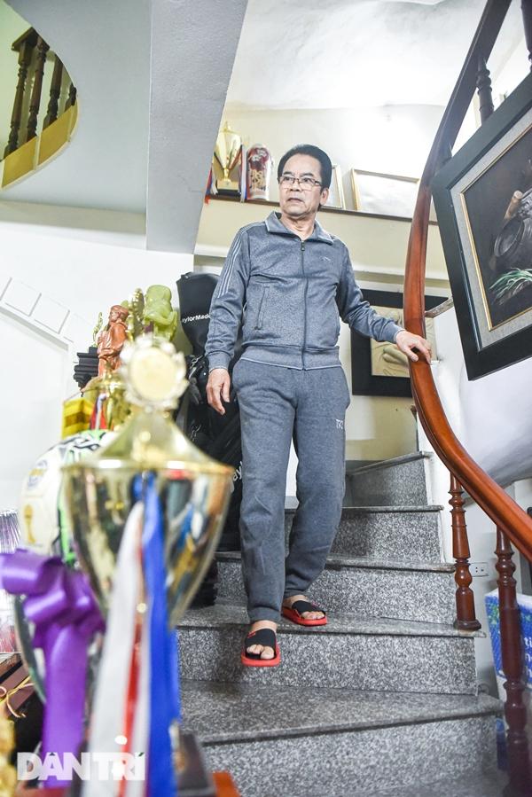 NSND Trần Nhượng: 72 tuổi vẫn miệt mài đi diễn, mỗi ngày uống cả vốc thuốc-5