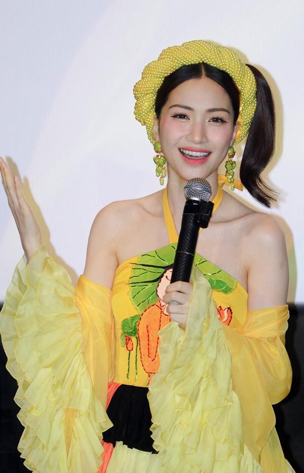 Hòa Minzy tự tin khi bị so sánh với Hoàng Thùy Linh-1