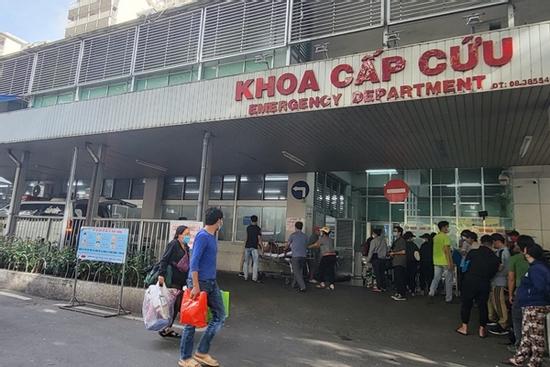 Thêm phụ huynh mất 200 triệu đồng vì kịch bản con cấp cứu ở Chợ Rẫy