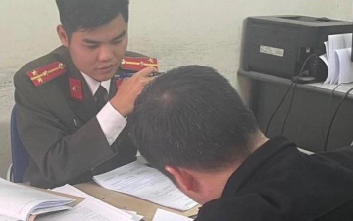 Thầy gọi hồn trên Facebook bị phạt 7,5 triệu đồng-1