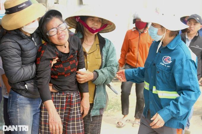 Tai nạn 3 mẹ con tử vong: Ám ảnh bé 5 tuổi gào khóc bên thi thể mẹ-3