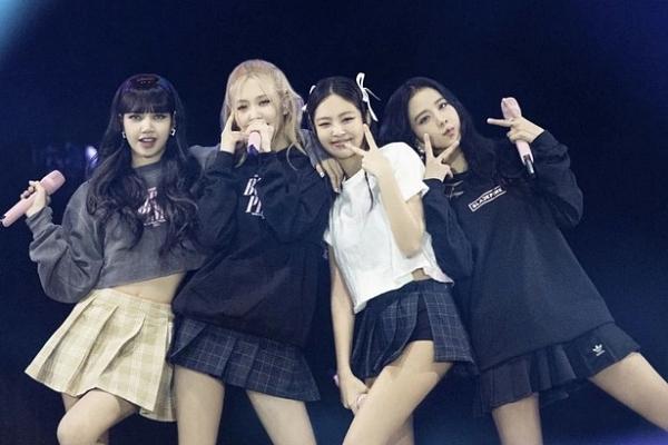 Nhóm nữ live đỉnh dù cân vũ đạo khó: aespa đứng cùng BLACKPINK-7