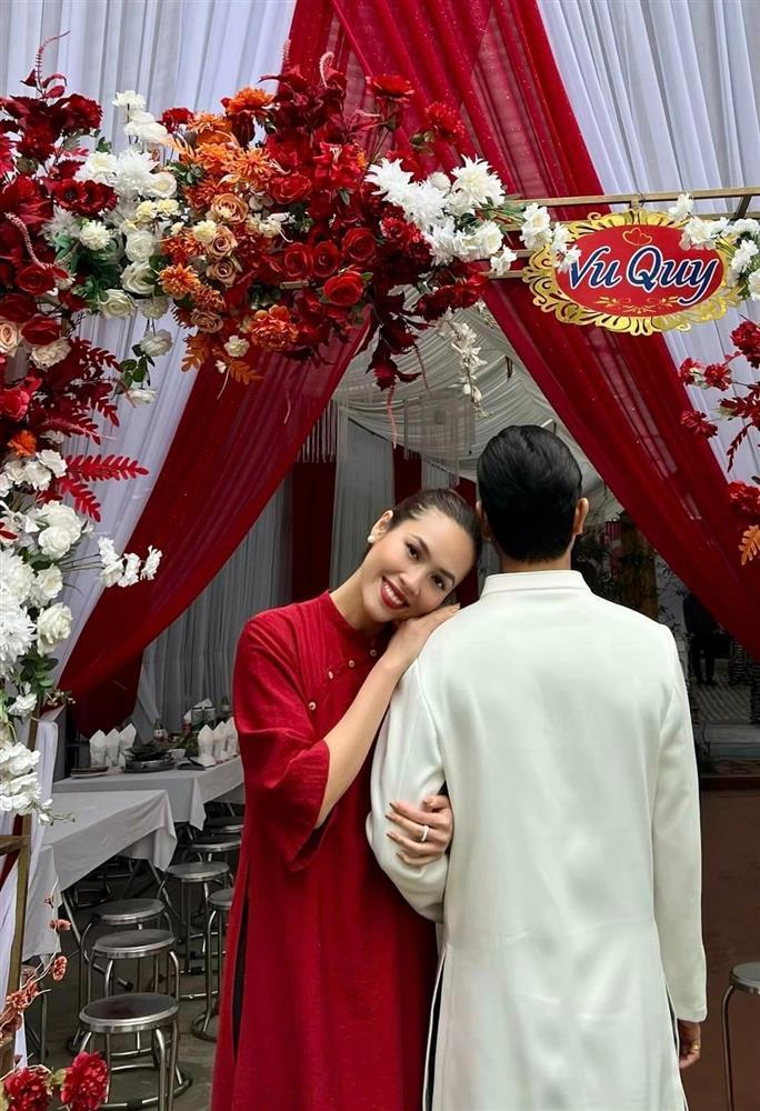 Á hậu Hoàng My phủ nhận tin kết hôn-2