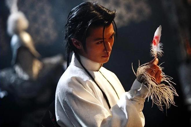 Khối tài sản khổng lồ giúp Vương Phi - Tạ Đình Phong yêu không phụ thuộc-4