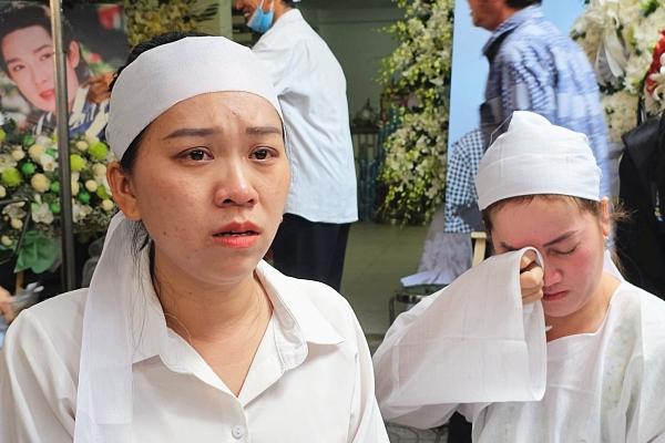 Lâm Khánh Chi nói gì về tranh cãi mặc váy điệu đà đi đám tang NSƯT Vũ Linh?-3