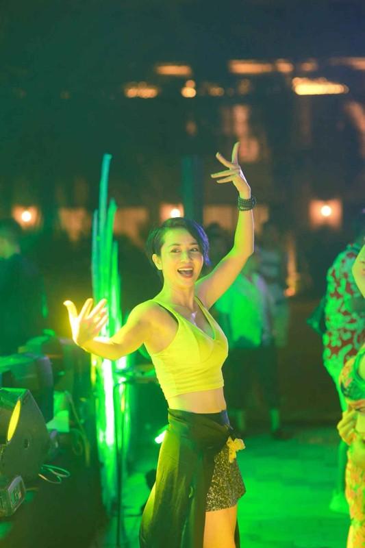 Huyền thoại sắc đẹp Wushu Việt Thúy Hiền ở tuổi 44 body đẹp mĩ mãn-4