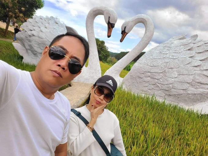 Cẩm Ly sau bạo bệnh: Tận hưởng bình yên trong biệt thự xa hoa-3