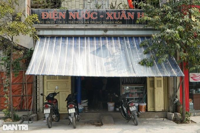 Vụ bé gái bị xịt hơi cay: Đề nghị giám định lại thương tích-2