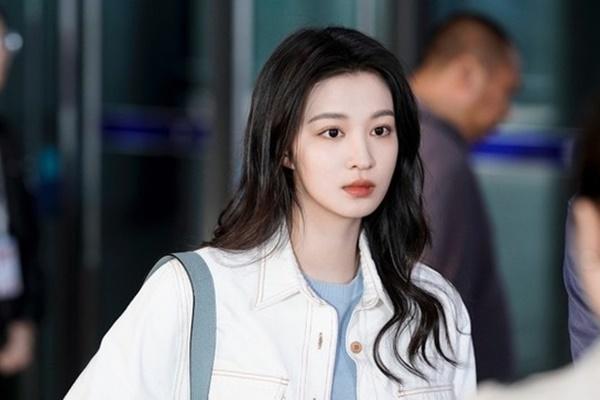 Bản sao Lưu Diệc Phi có cảnh hôn thô bạo khiến dân mạng Trung Quốc dậy sóng-8